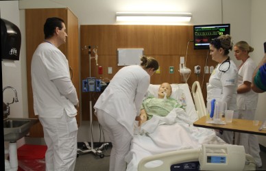 �鶹Ů��’s operating room (OR) suite and simulation lab for health care training