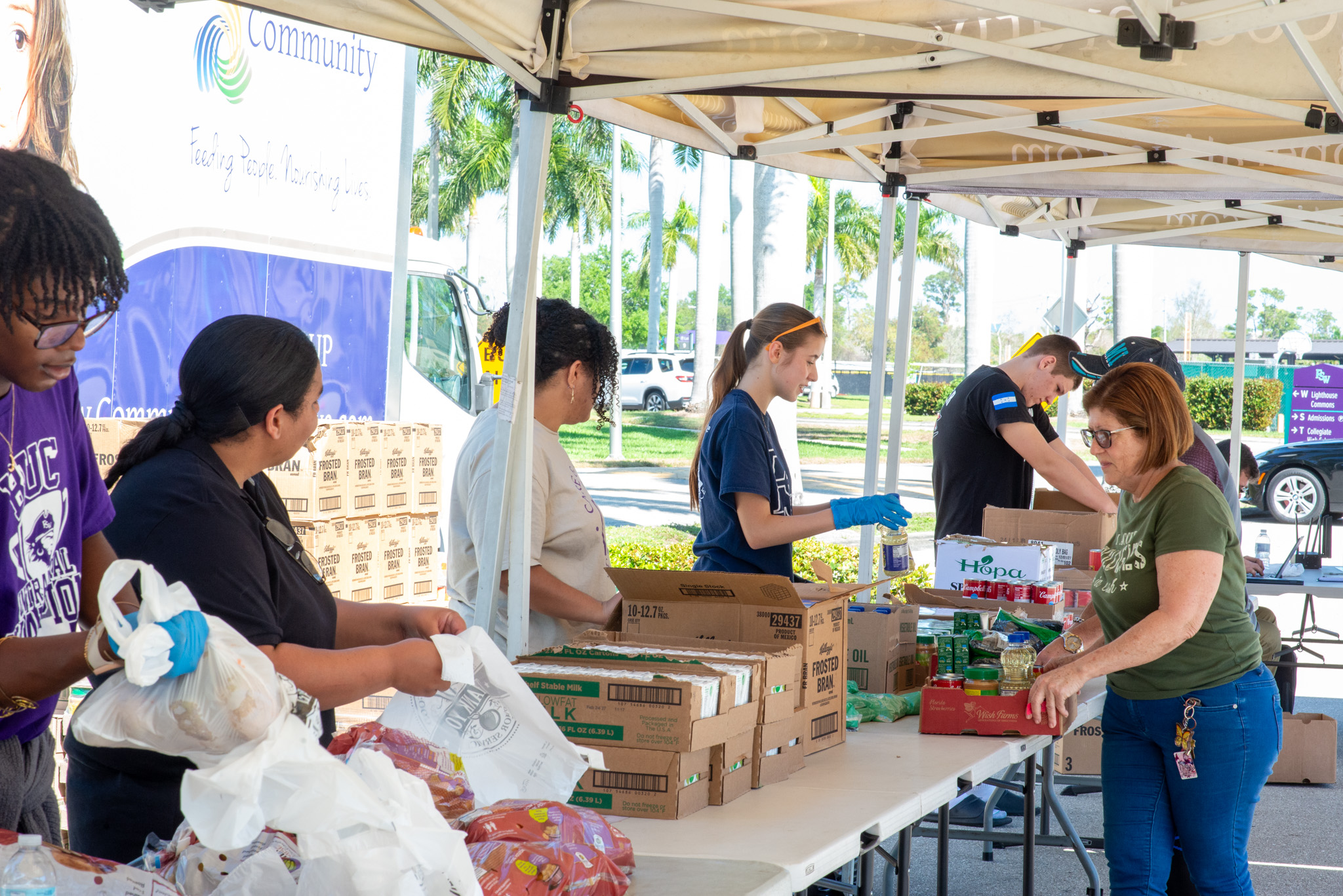 Community CooperativeFood Truck on Lee Campus Parking Lot