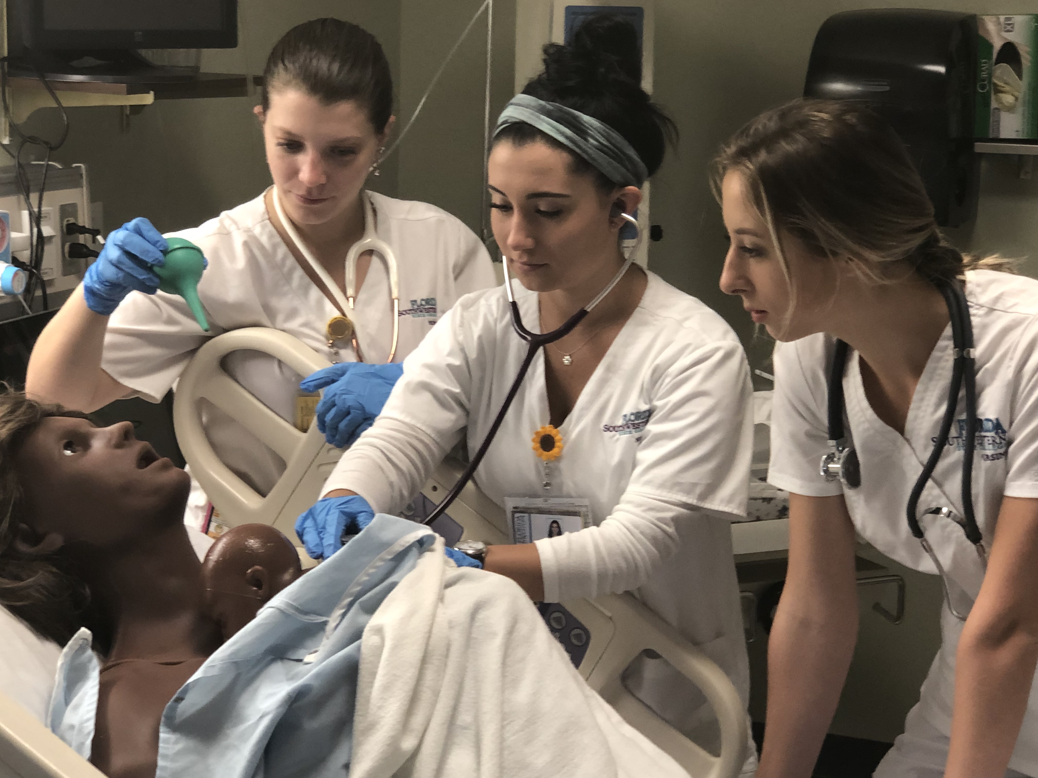 FSW Nursing students train in the FSW Simulation Lab.