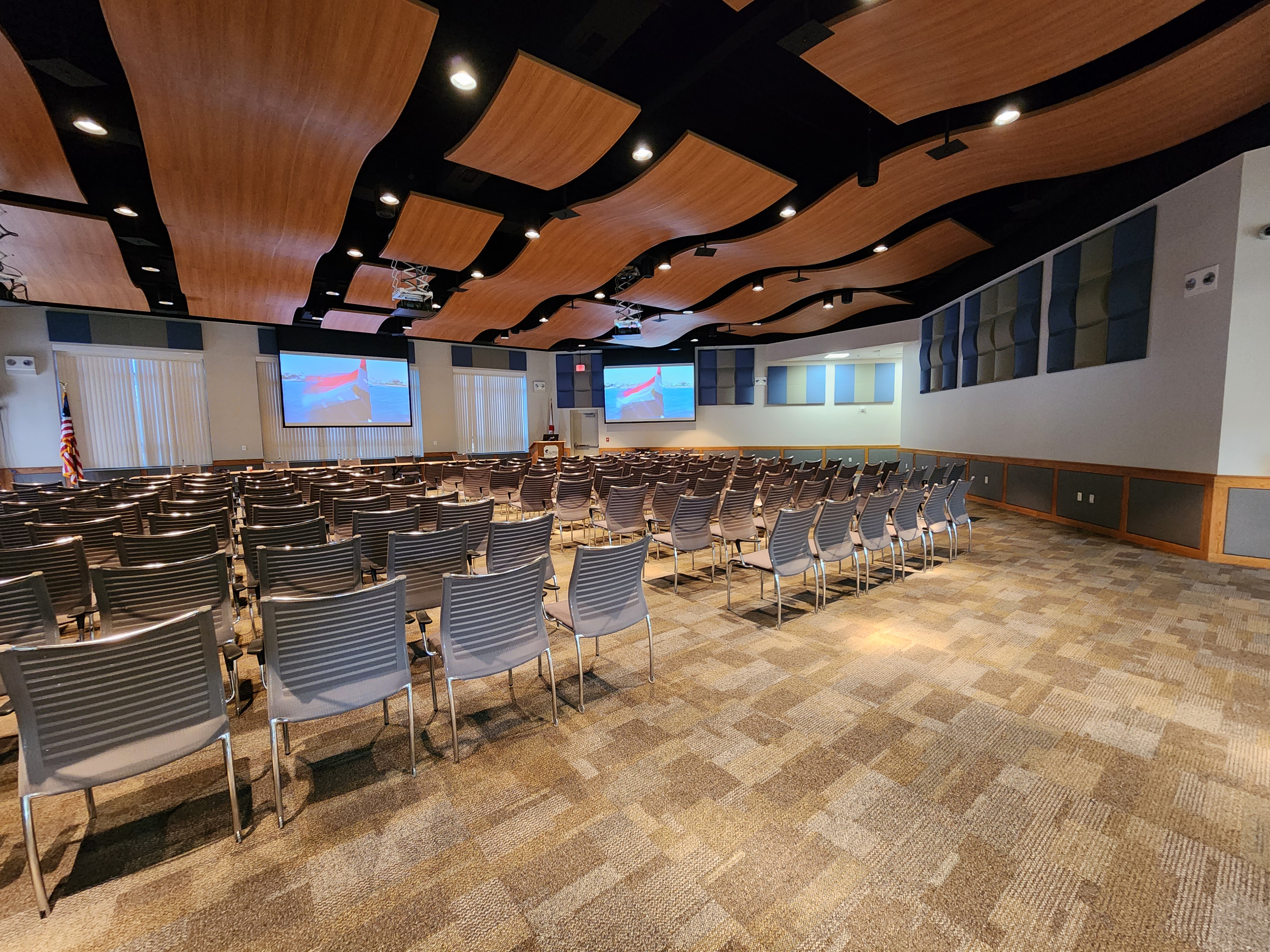 u-102 room on 91�ֿ� Lee Campus